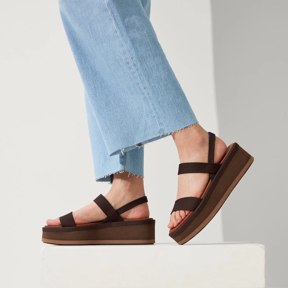 Rothy’s The Lightweight Wedge Sandal In Cardamom Size 10
